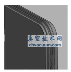 大門的雙重縱向密封設(shè)計